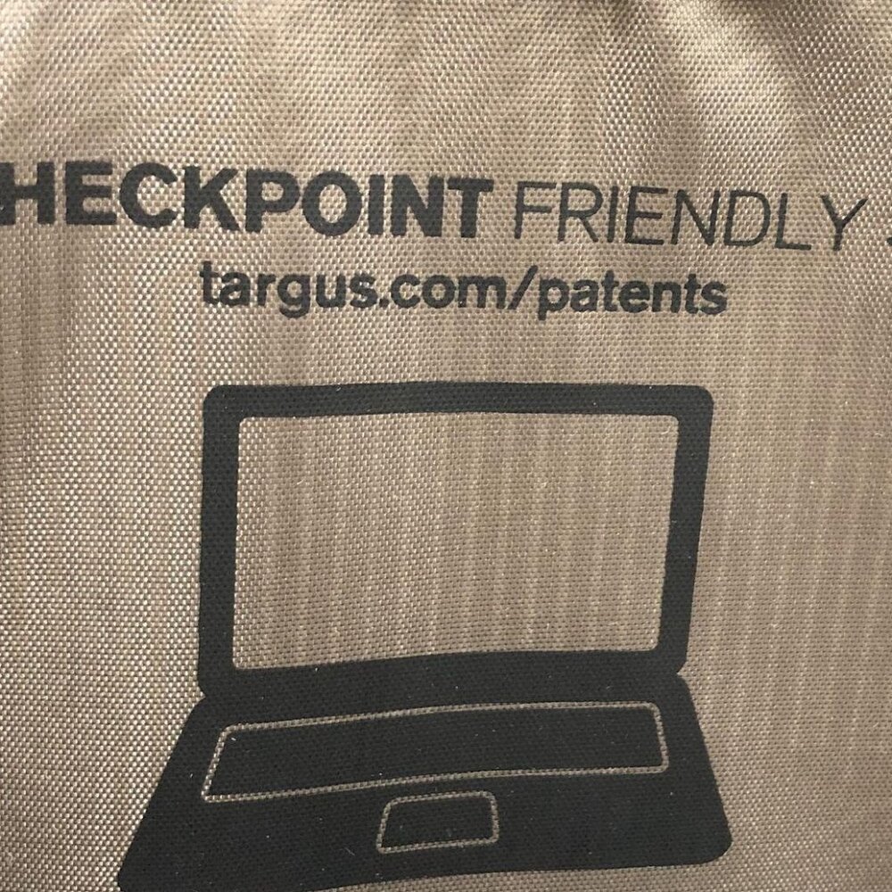 NWT Targus 15.6" Checkpoint Friendly Laptop Bag - Picture 8 of 11